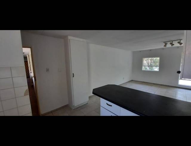 2 BEDROOM APARTMENT FOR SALE IN VORNA VALLEY